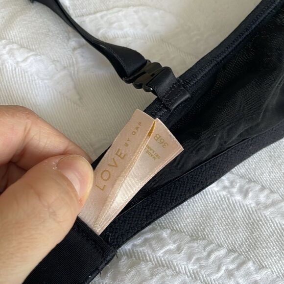 Love by Gap Mesh Bra - Picture 3 of 4